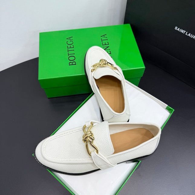 BOTTEGA VENETA 26S LOAFERS IN WHITE GRAINED CALFSKIN WITH GOLD HARDWARE