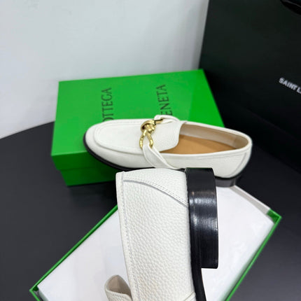 BOTTEGA VENETA 26S LOAFERS IN WHITE GRAINED CALFSKIN WITH GOLD HARDWARE