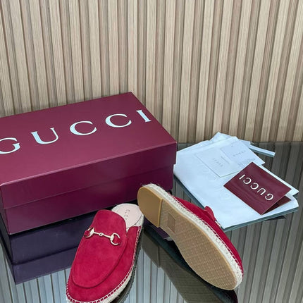 GUCCI 26S LOAFER MULES IN DARK RED SUEDE