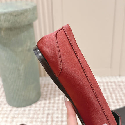 YSL 25S SAINT LAURENT POPPY BALLET FLATS IN VINTAGE RED SILK