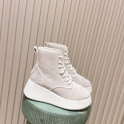 CHLOÉ 26S PLATFORM SOLE BOOTS 68 MM IN LIGHT BLUSH GRAY SUEDE