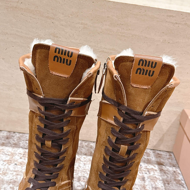 MIUMIU 25S ANKLE BOOTS IN CARAMEL BROWN SUEDE WITH SHEARLING