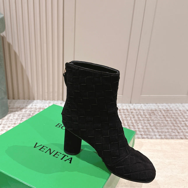 BOTTEGA VENETA 26S INTRECCIATO BOOTS 85 MM IN BLACK SUEDE