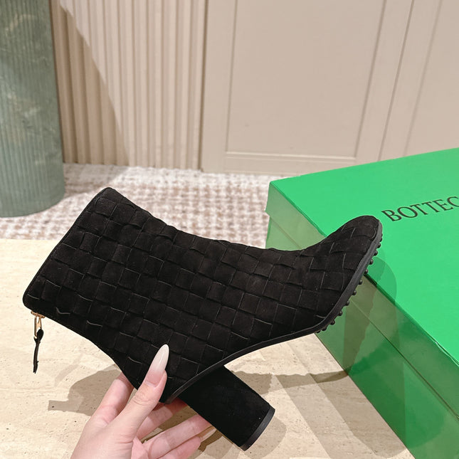 BOTTEGA VENETA 26S INTRECCIATO BOOTS 85 MM IN BLACK SUEDE
