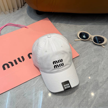 MIUMIU 26S BASEBALL CAP IN WHITE 339690