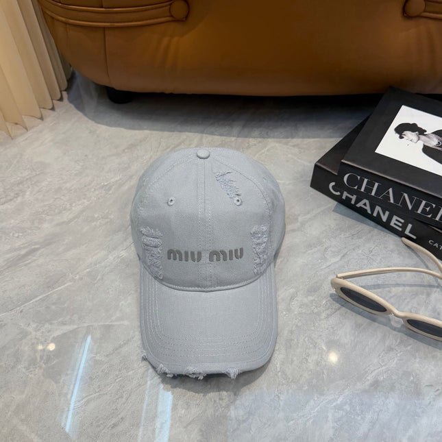 MIUMIU 26S CRYSTAL BASEBALL CAP 345239