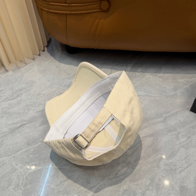 MIUMIU 26S CRYSTAL BASEBALL CAP 345240