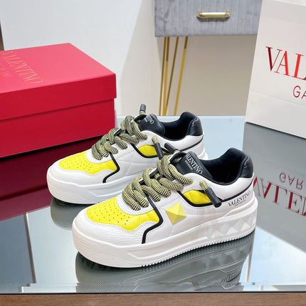 VALENTINO 25S GARAVANI ONE STUD XL PLATFORM SNEAKERS IN WHITE MIX YELLOW LAMBSKIN STYLE 5