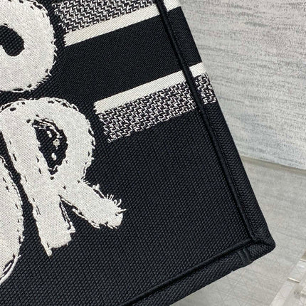 MEDIUM BOOK TOTE 36 IN BLACK MIX WHITE CANVAS 226507