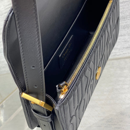 FLAP BAG 18 BLACK QUILTED ALLOVER CALFSKIN