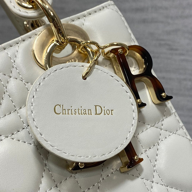 SMALL 20 LADY BAG IN WHITE MACROCANNAGE LAMBSKIN WITH GOLD HARDWARE