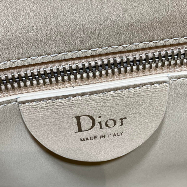 DIOR 26S MEDIUM BAG 31 IN BEIGE SUEDE