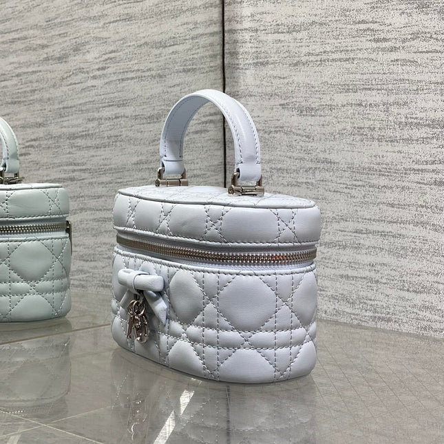 DIOR 26S MINI VANITY 17 IN LIGHT GREY LAMBSKIN