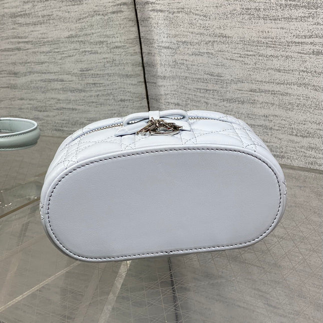 DIOR 26S MINI VANITY 17 IN LIGHT GREY LAMBSKIN