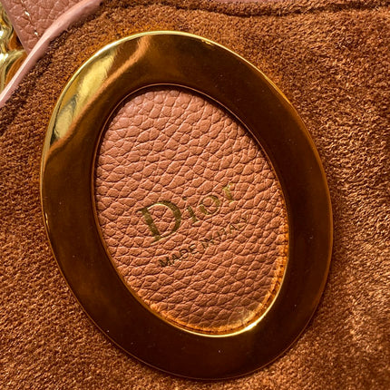 DIOR 26S MEDAILLON BUCKET BAG 26 IN LIGHT BROWN CALFSKIN