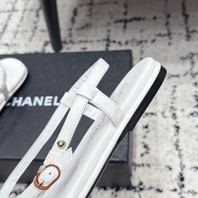 CHANEL 26S THONG SANDALS IN WHITE CALFSKIN WITH GOLD HARDWARE