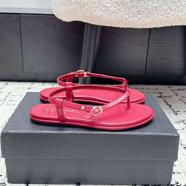 CHANEL 26S THONG SANDALS IN RED CALFSKIN WITH GOLD HARDWARE