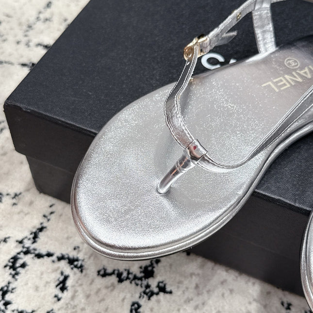 CHANEL 26S THONG SANDALS IN SILVER CALFSKIN WITH GOLD HARDWARE