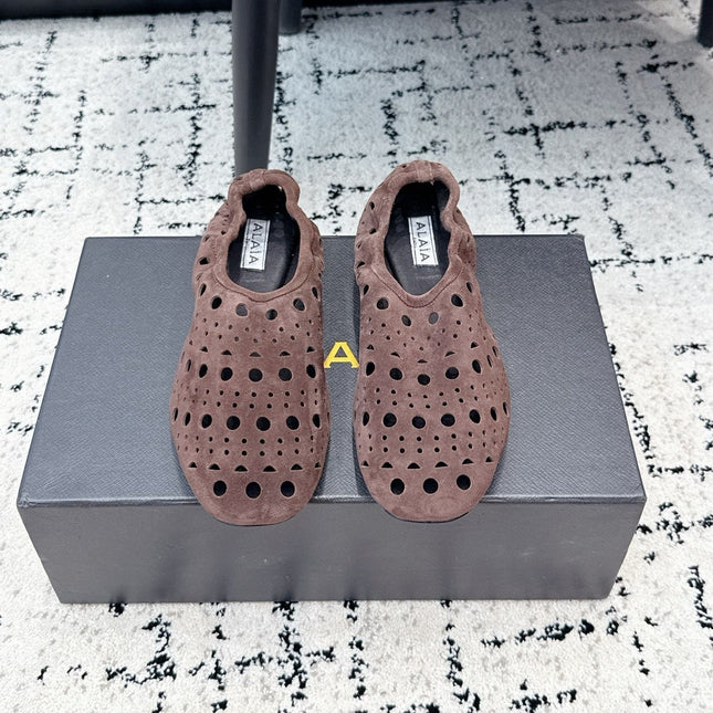 ALAIA 26S FLAT SLIP-ONS IN DARK BROWN SUEDE WITH OPENWORK PATTERN