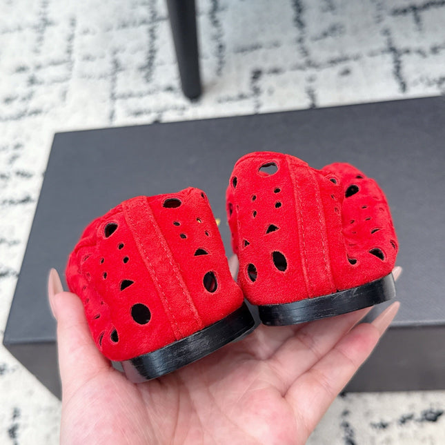 ALAIA 26S FLAT SLIP-ONS IN RED SUEDE WITH OPENWORK PATTERN