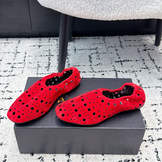 ALAIA 26S FLAT SLIP-ONS IN RED SUEDE WITH OPENWORK PATTERN