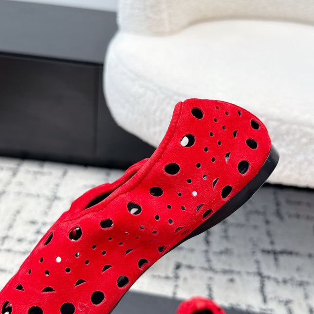 ALAIA 26S FLAT SLIP-ONS IN RED SUEDE WITH OPENWORK PATTERN
