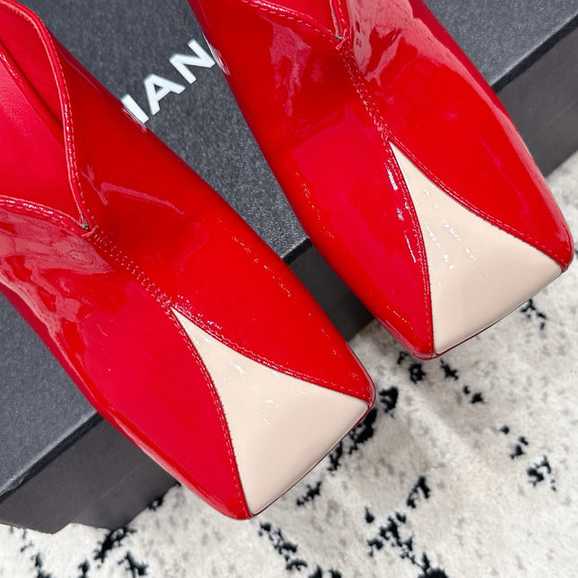 CHANEL 26S SQUARE-TOE HEELED MULES 95 MM IN CREAM MIX RED PATENT LAMBSKIN