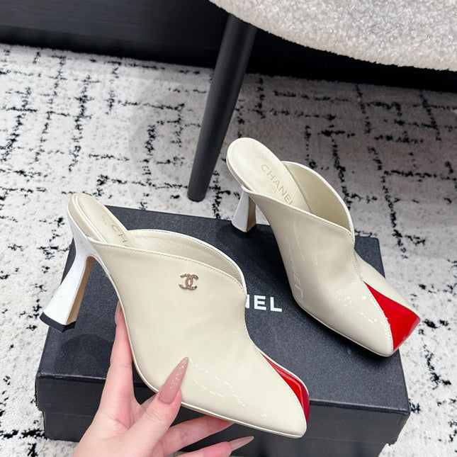 CHANEL 26S SQUARE-TOE HEELED MULES 95 MM IN CREAM WHITE MIX RED PATENT LAMBSKIN