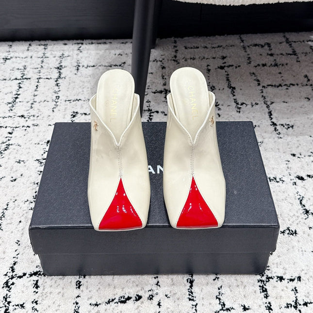 CHANEL 26S SQUARE-TOE HEELED MULES 95 MM IN CREAM WHITE MIX RED PATENT LAMBSKIN