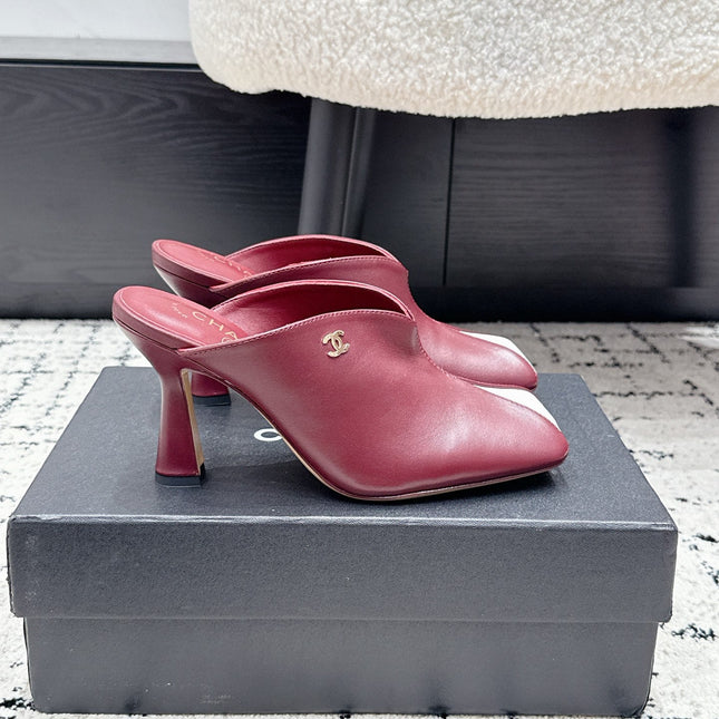 CHANEL 26S SQUARE-TOE HEELED MULES 95 MM IN RED MIX WHITE LAMBSKIN