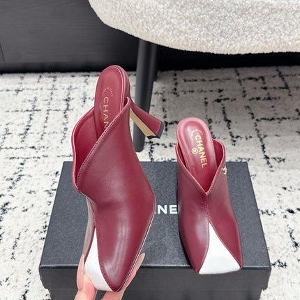 CHANEL 26S SQUARE-TOE HEELED MULES 95 MM IN RED MIX WHITE LAMBSKIN