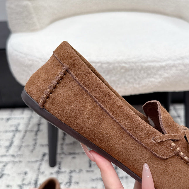 MIUMIU 26S BOW LOAFERS IN CARAMEL BROWN SUEDE