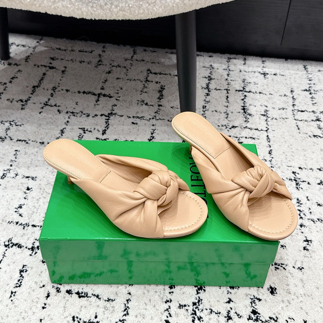 BOTTEGA VENETA 26S TWIST-STRAP HIGH-HEEL SANDALS 50 MM IN BEIGE LAMBSKIN
