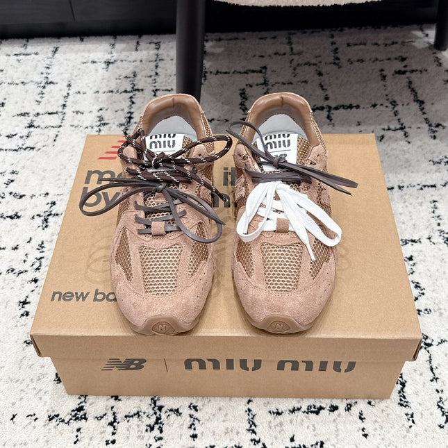 MIUMIU 26S SNEAKERS IN CHESTNUT BROWN SUEDE SUEDE AND MESH FABRIC