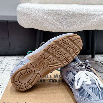 MIUMIU 26S SNEAKERS IN LIGHT PURPLE SUEDE SUEDE AND MESH FABRIC
