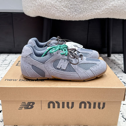 MIUMIU 26S SNEAKERS IN LIGHT PURPLE SUEDE SUEDE AND MESH FABRIC