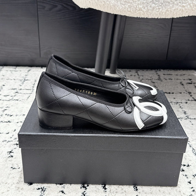 CHANEL 26S HIGH HEELS IN BLACK LAMBSKIN WITH BOW