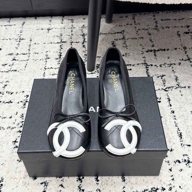CHANEL 26S HIGH HEELS IN BLACK LAMBSKIN WITH BOW