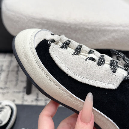 CHANEL 26S LACE-UP SNEAKERS IN WHITE SUEDE AND LAMBSKIN