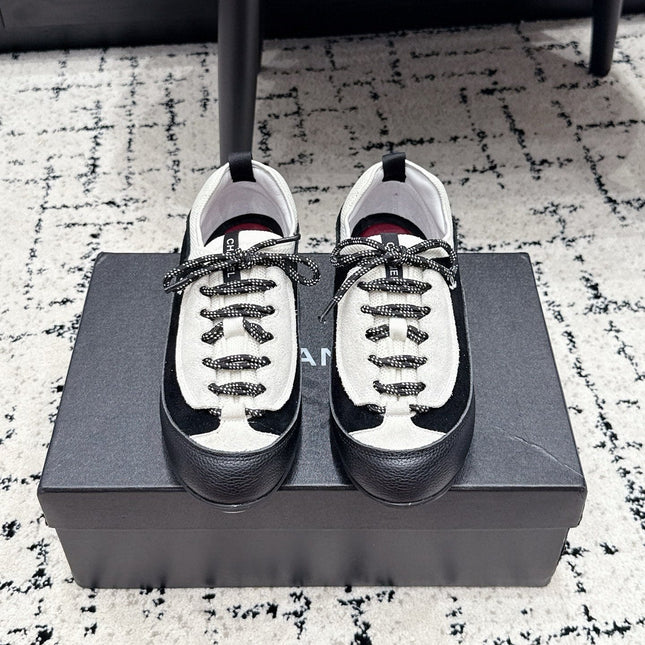 CHANEL 26S LACE-UP SNEAKERS IN WHITE MIX BLACK SUEDE AND LAMBSKIN