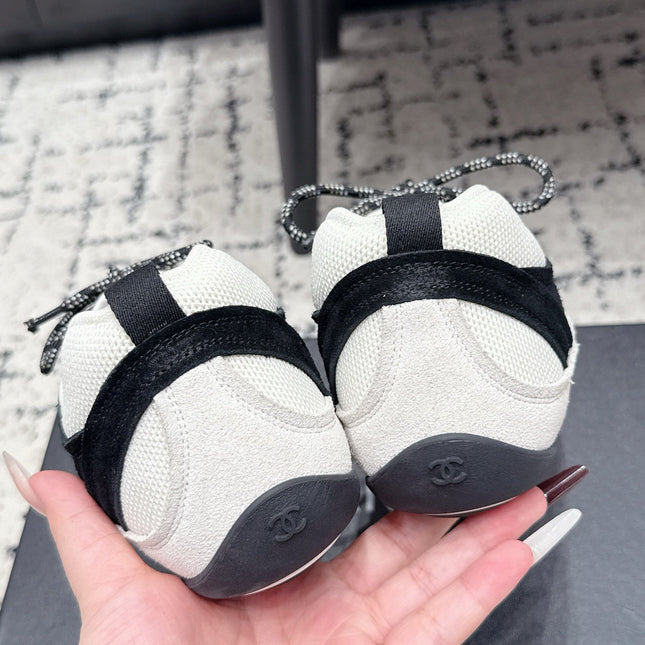 CHANEL 26S LACE-UP SNEAKERS IN WHITE AND BLACK SUEDE STYLE 2