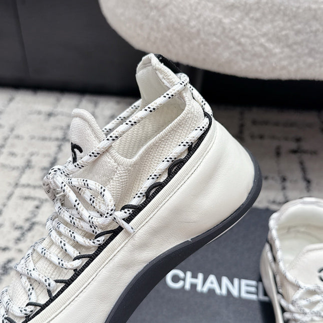 CHANEL 26S LACE-UP SNEAKERS IN WHITE FABRIC AND LAMBSKIN
