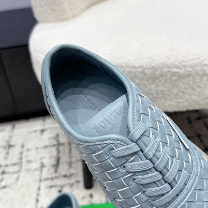 BOTTEGA VENETA 26S SNEAKERS IN LIGHT BLUE GREY WOVEN LAMBSKIN