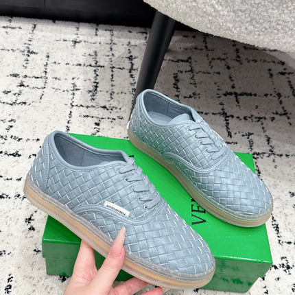 BOTTEGA VENETA 26S SNEAKERS IN LIGHT BLUE GREY WOVEN LAMBSKIN
