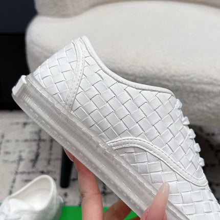 BOTTEGA VENETA 26S SNEAKERS IN WHITE WOVEN LAMBSKIN