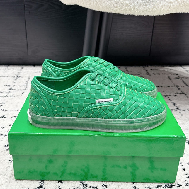 BOTTEGA VENETA 26S SNEAKERS IN GREEN WOVEN LAMBSKIN