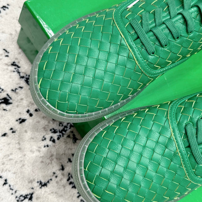 BOTTEGA VENETA 26S SNEAKERS IN GREEN WOVEN LAMBSKIN