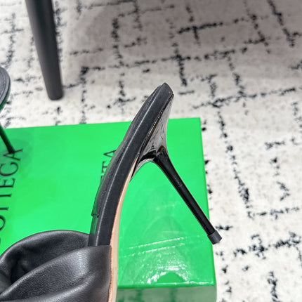 BOTTEGA VENETA 26S TWIST-STRAP HIGH-HEEL SANDALS 90 MM IN BLACK LAMBSKIN