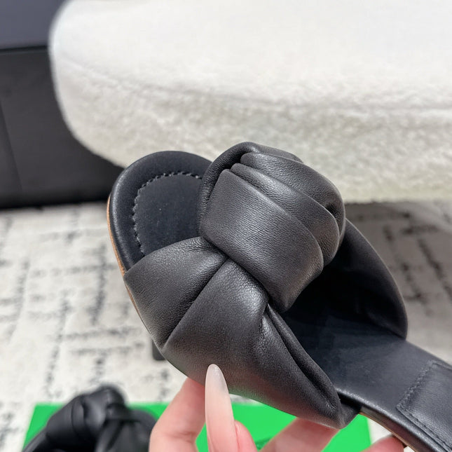 BOTTEGA VENETA 26S TWIST-STRAP HIGH-HEEL SANDALS 90 MM IN BLACK LAMBSKIN
