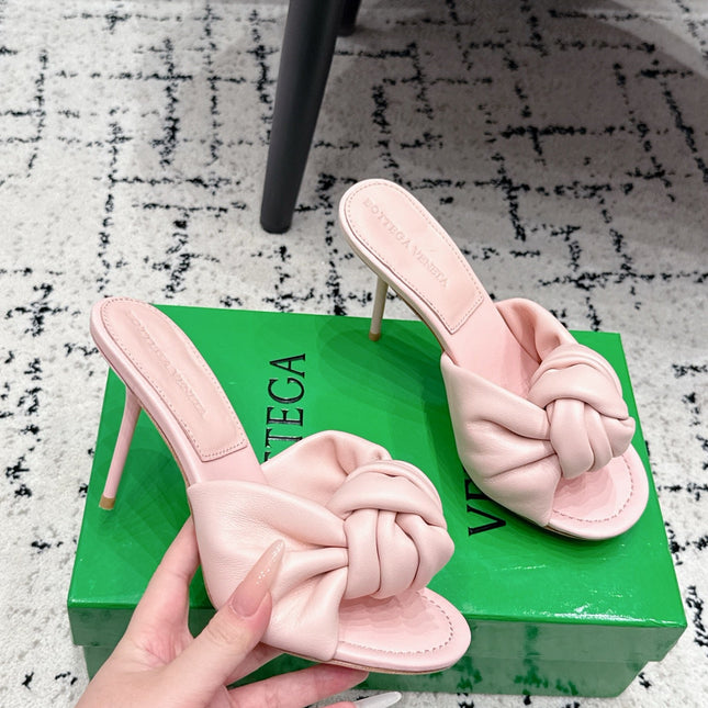 BOTTEGA VENETA 26S TWIST-STRAP HIGH-HEEL SANDALS 90 MM IN LIGHT PINK LAMBSKIN